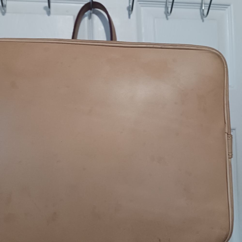 (AUTHENTICATED)Louis Vuitton Shoulder Bag - Picture 3 of 10